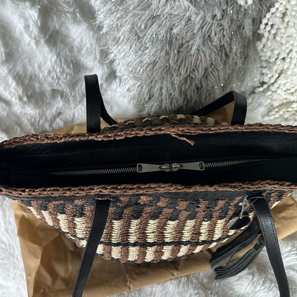Patricia Nash specialty woven Sellia tote - Picture 4 of 7